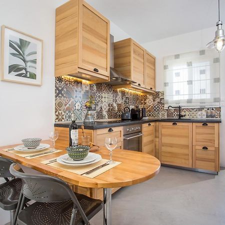 Euphoria Luxury Apartment 法里拉基 外观 照片