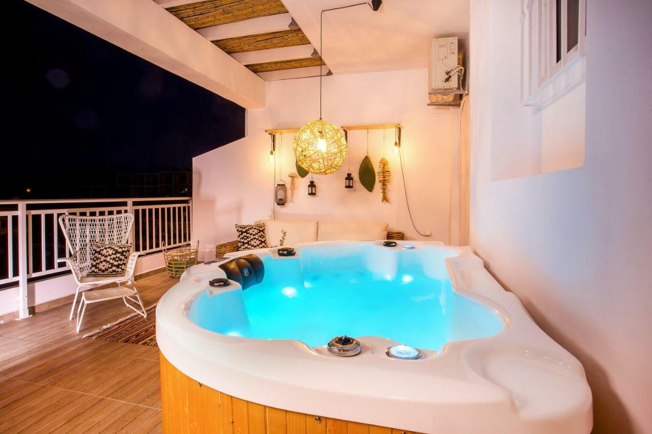Euphoria Luxury Apartment 法里拉基 外观 照片