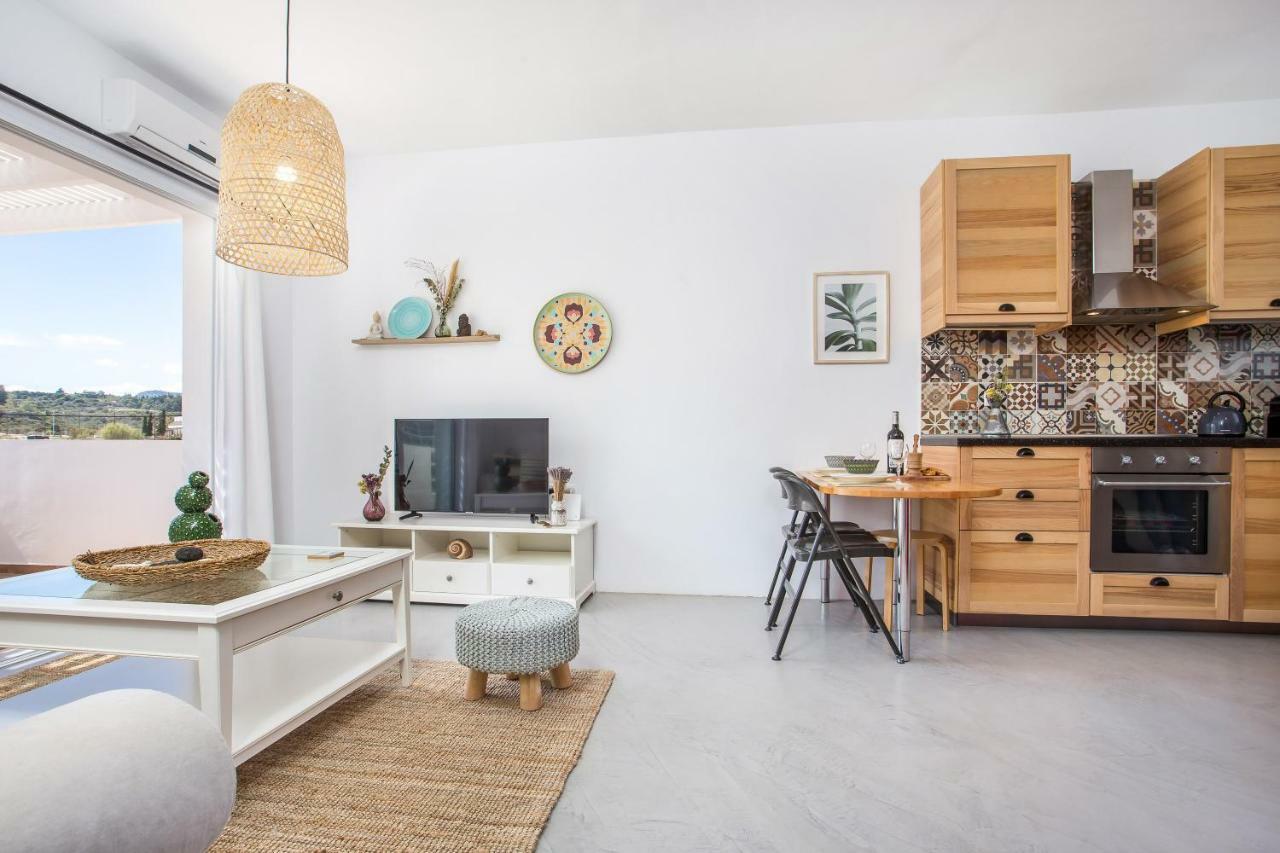 Euphoria Luxury Apartment 法里拉基 外观 照片